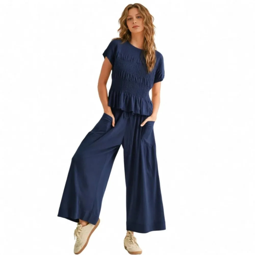 ⚡FINAL SALE⚡ Women’s  2-Piece Smocked Top & Wide-Leg Pants Set
